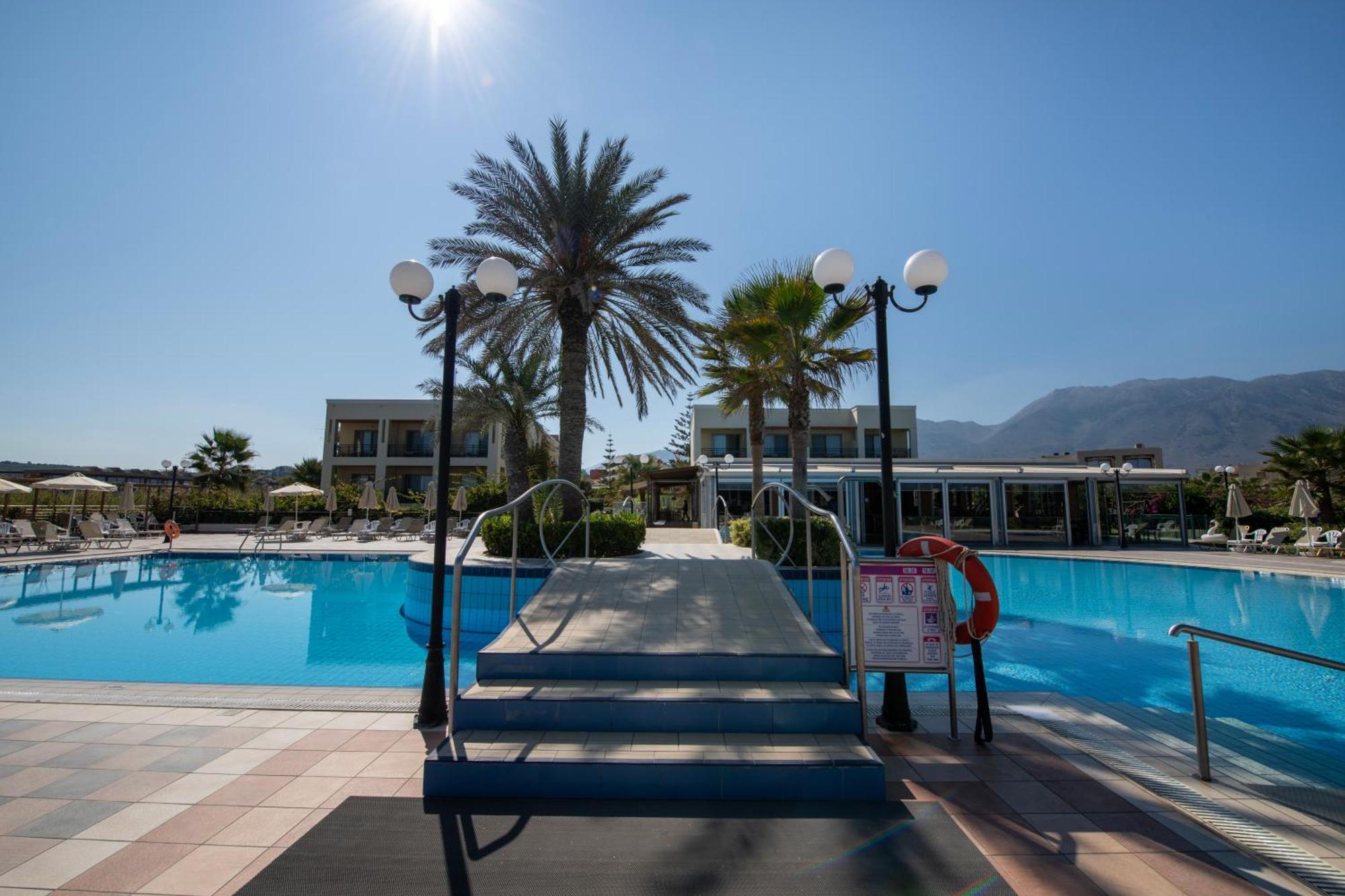 Hydramis Palace Beach Resort Georgioupoli Exterior photo