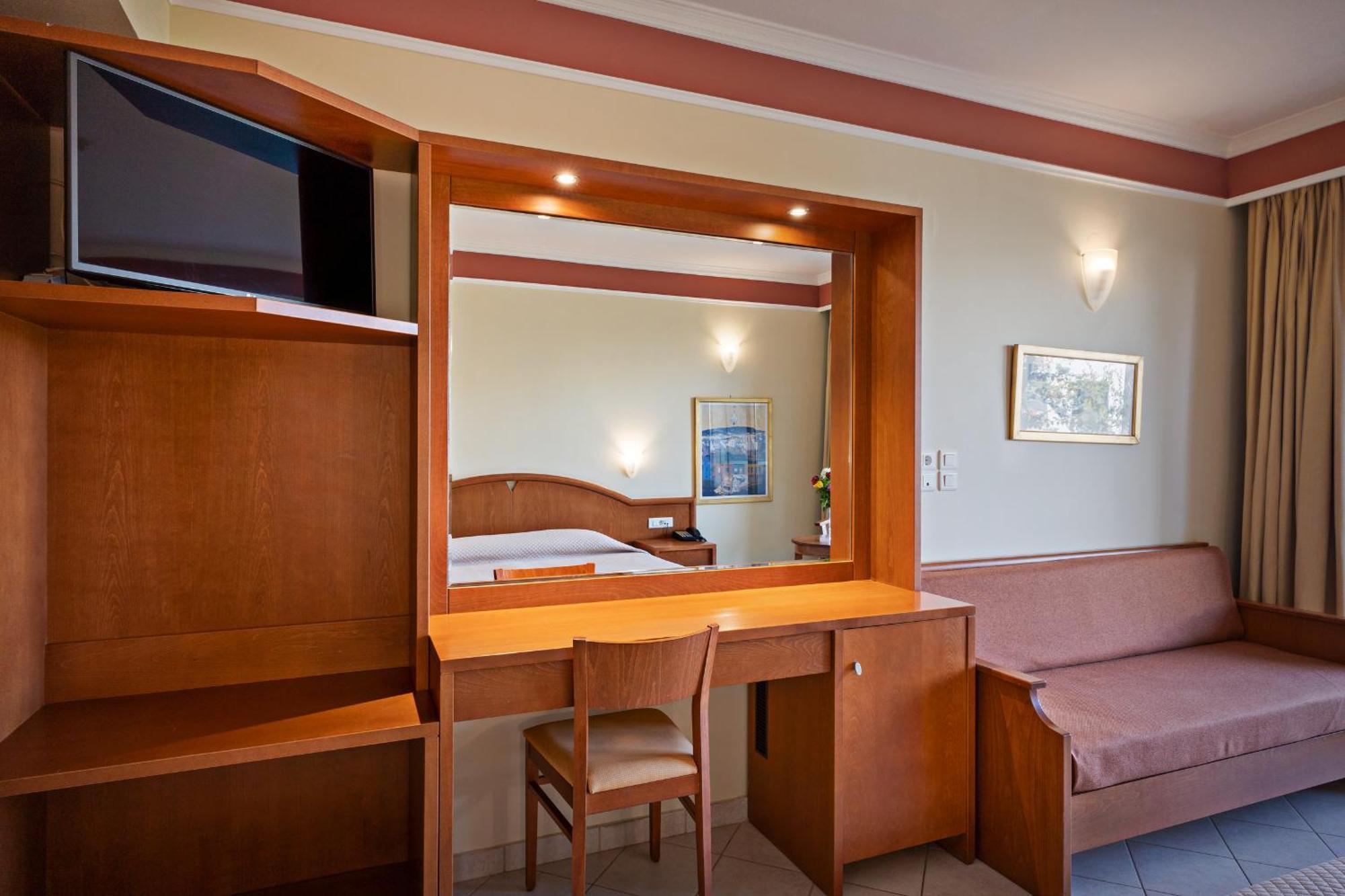 Hydramis Palace Beach Resort Georgioupoli Exterior photo