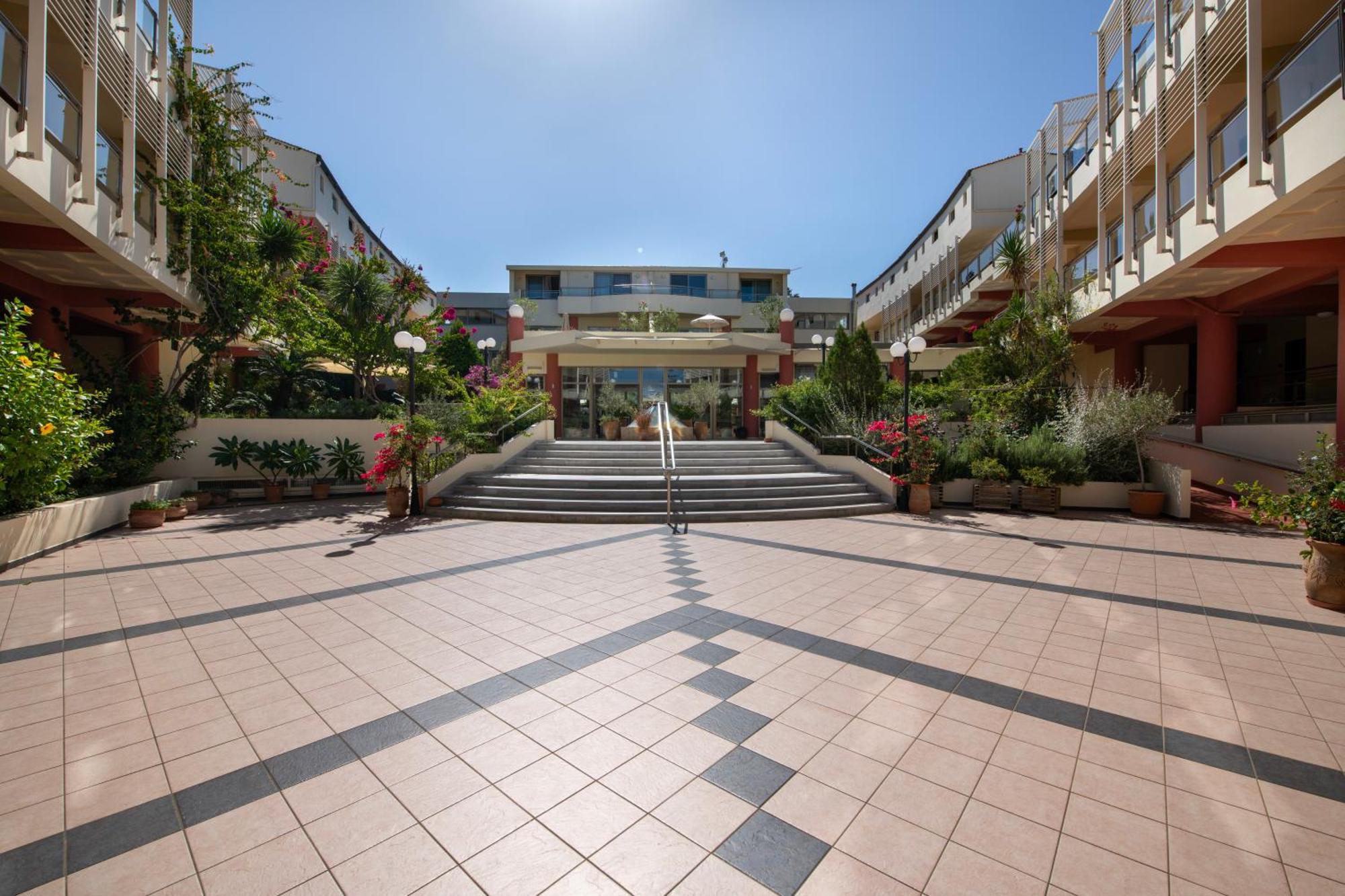 Hydramis Palace Beach Resort Georgioupoli Exterior photo