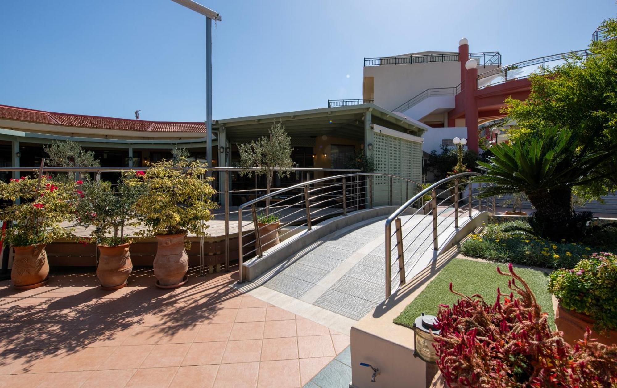 Hydramis Palace Beach Resort Georgioupoli Exterior photo