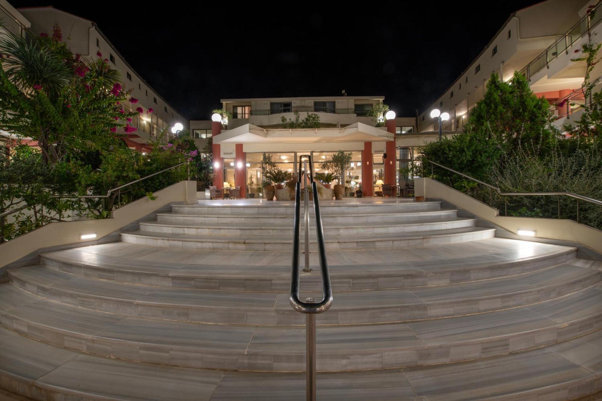 Hydramis Palace Beach Resort Georgioupoli Exterior photo